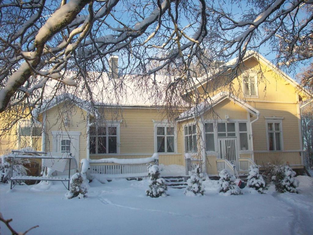 Hotel Brinkin Wanha Pappila Kokkola  Zewnętrze zdjęcie